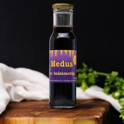 Medus ar balzāmetiķi